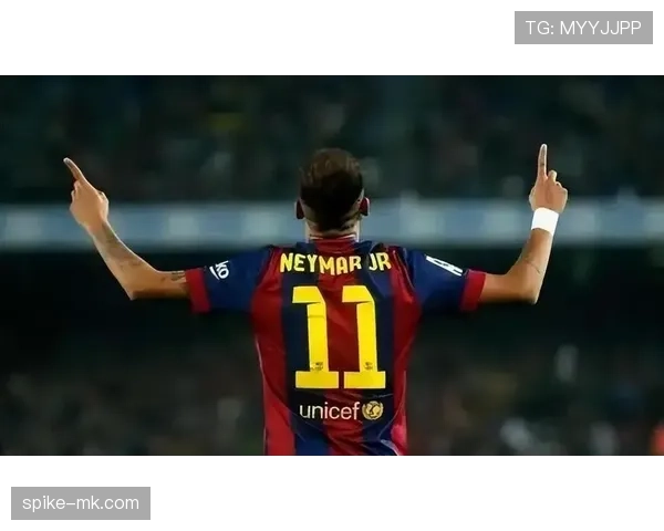 内马尔助巴萨勇夺三冠王，续写传奇新篇章