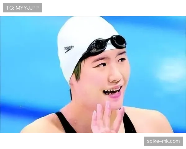 叶诗文新家曝光，浴室比普通人衣柜还大，这享受也太反差了吧