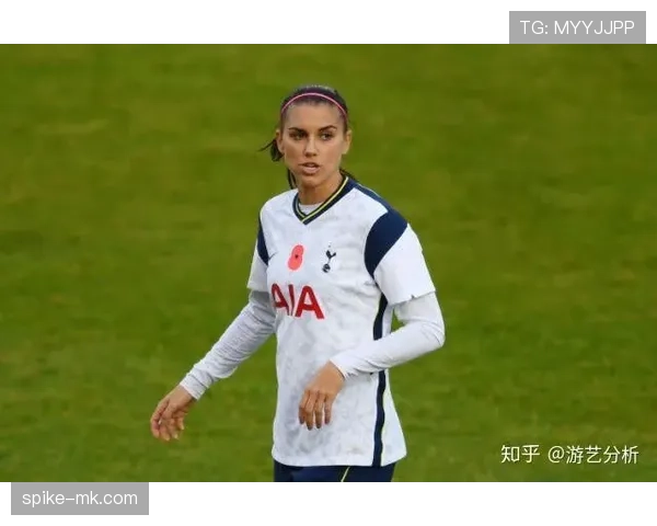 亚历克斯·摩根拎着比我房租还贵的包出门，世界观要崩了